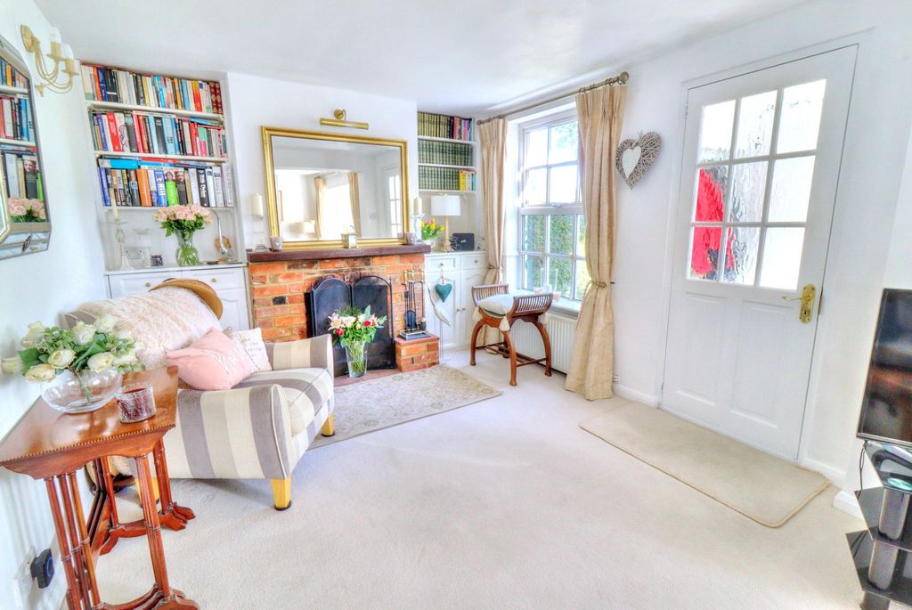 Property photo 2 of 13