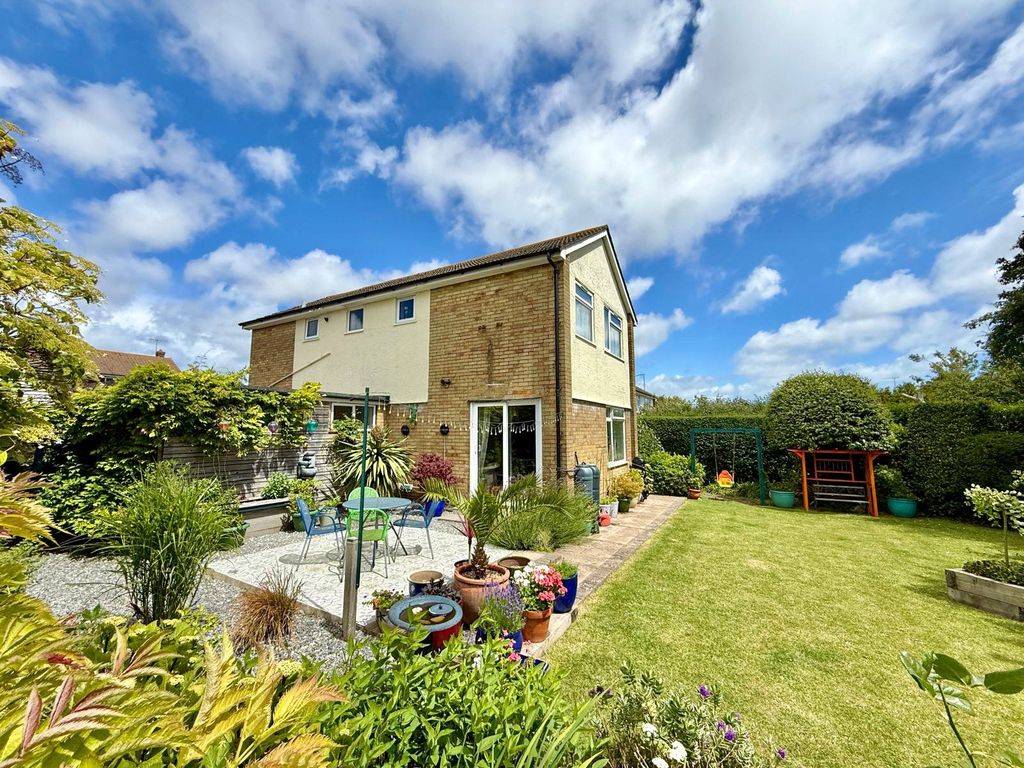 Property photo 3 of 18 Picture No. 06