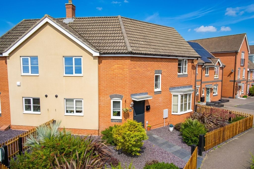 Property photo 1 of 30