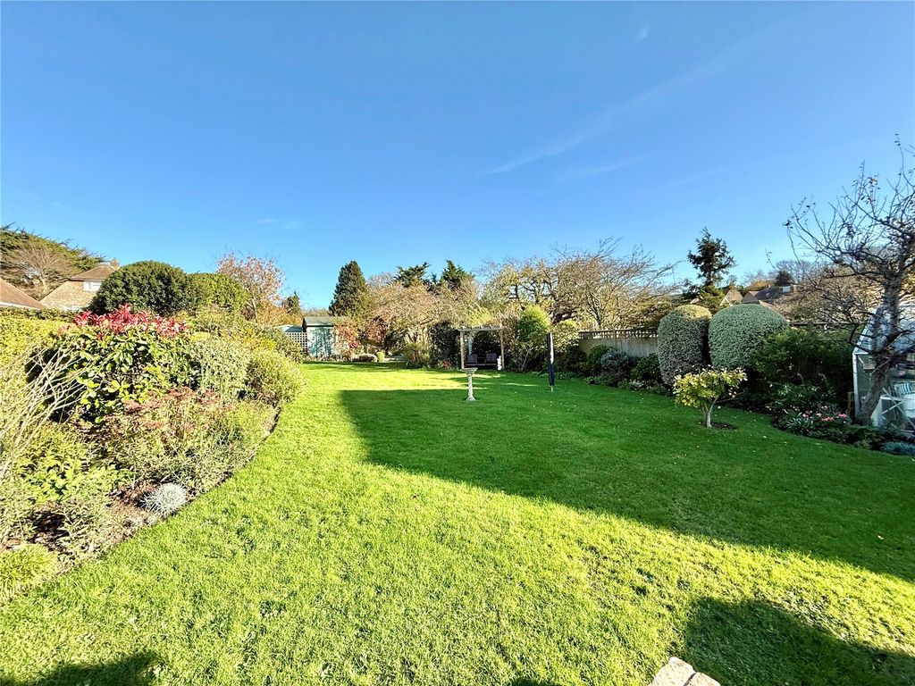 Property photo 3 of 23 Picture No. 27