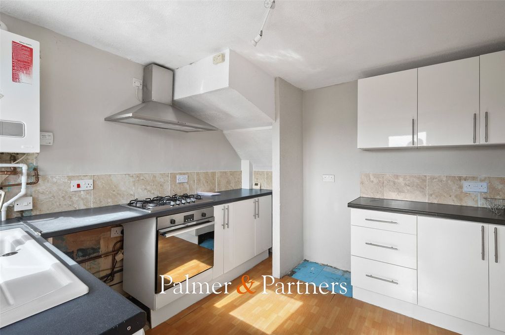 Property photo 3 of 17 Picture No. 05