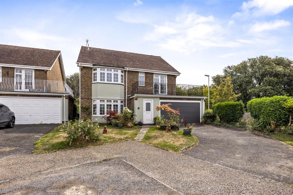 Property photo 1 of 20 Vicarage Fields, 14-022.Jpg