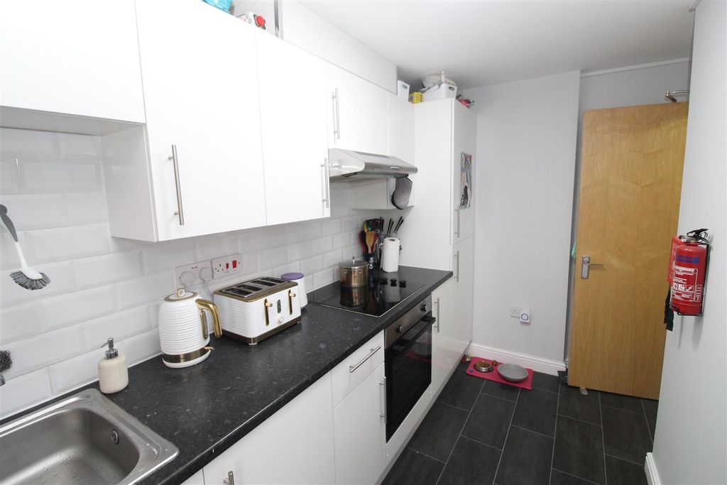 Property photo 2 of 6 Img_9503.Jpg