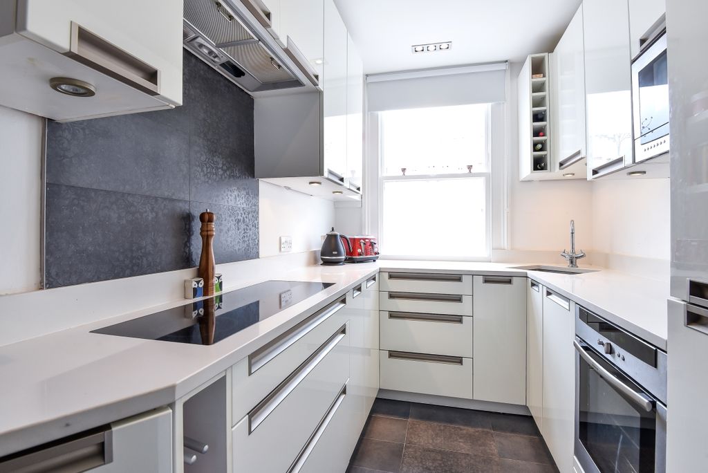 Property photo 3 of 7 352844 (3)c