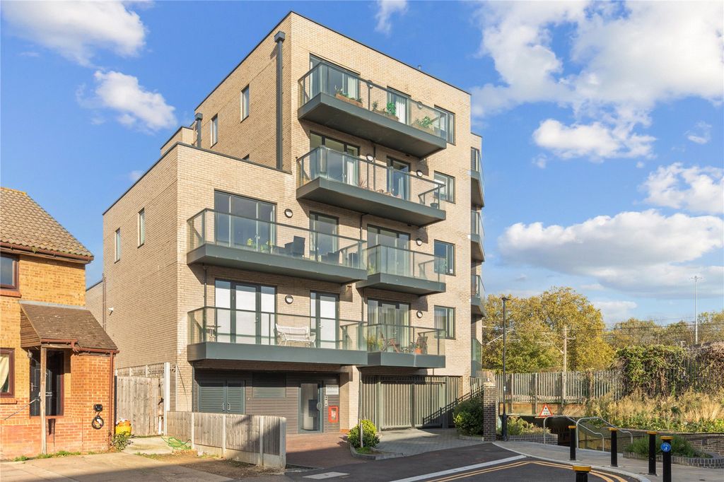 Property photo 3 of 30 Picture No. 26