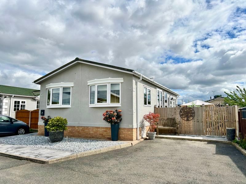 Property photo 1 of 14 Front