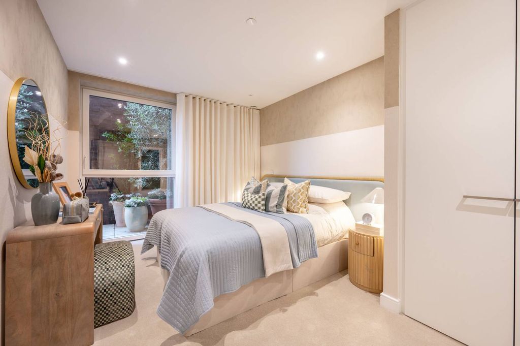 Property photo 1 of 30