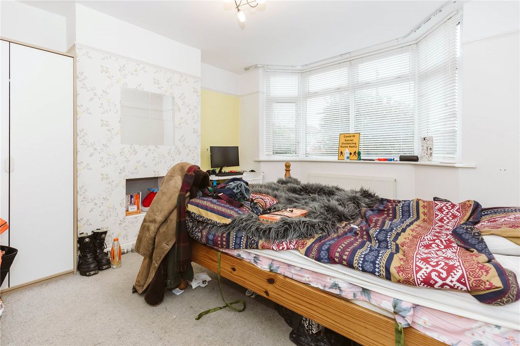 Property photo 3 of 11 Picture No. 23