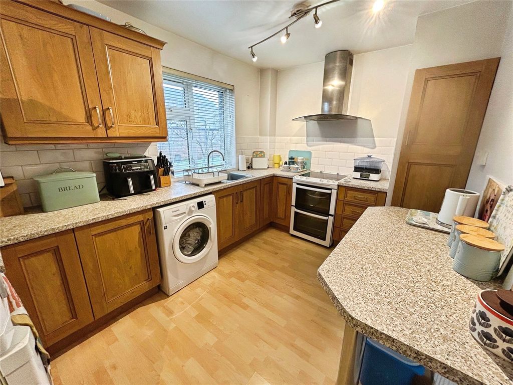 Property photo 2 of 10 Picture No. 09