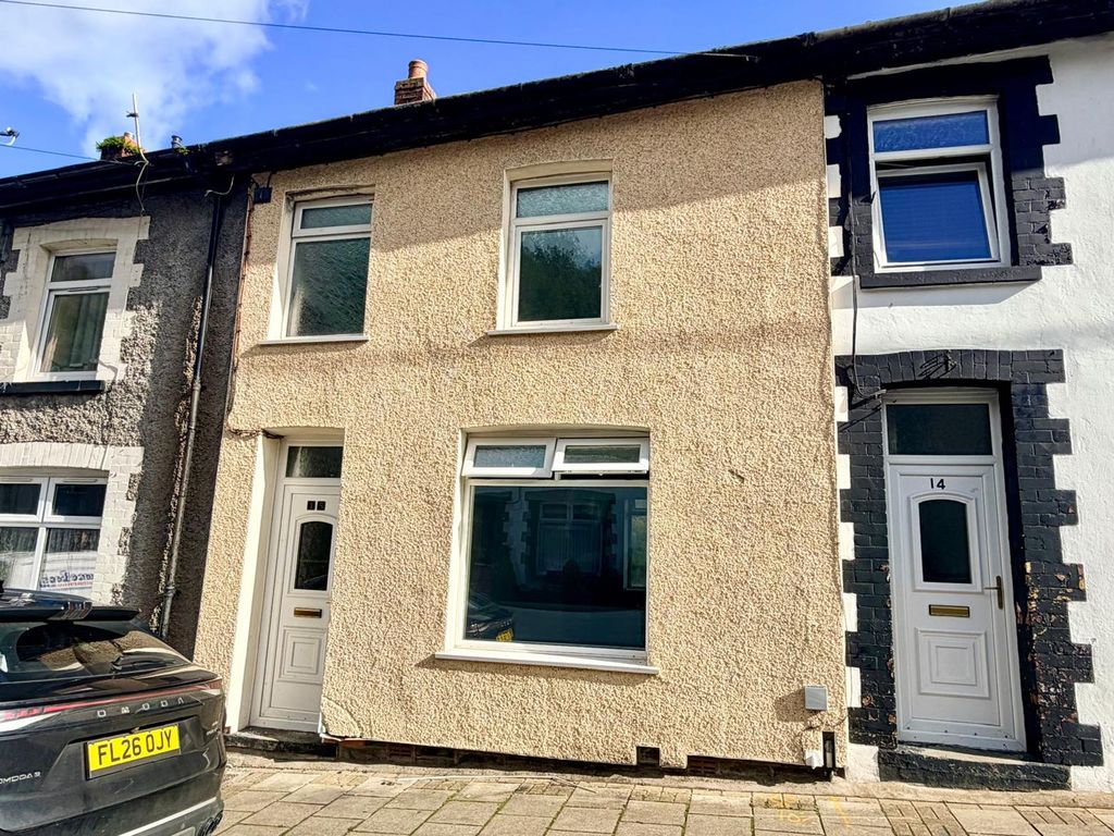 Property photo 1 of 18