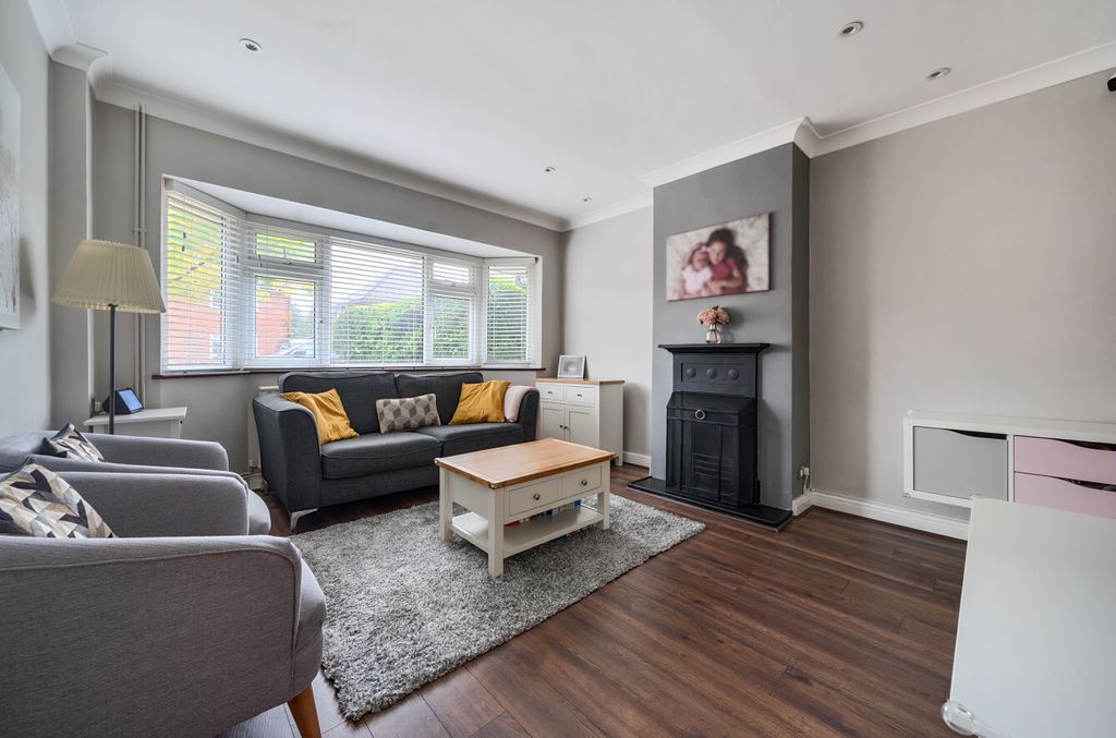 Property photo 2 of 17 Living Room