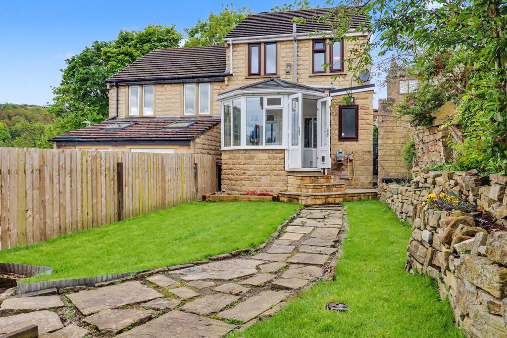 Property photo 2 of 19 Img_3702-Img_3704