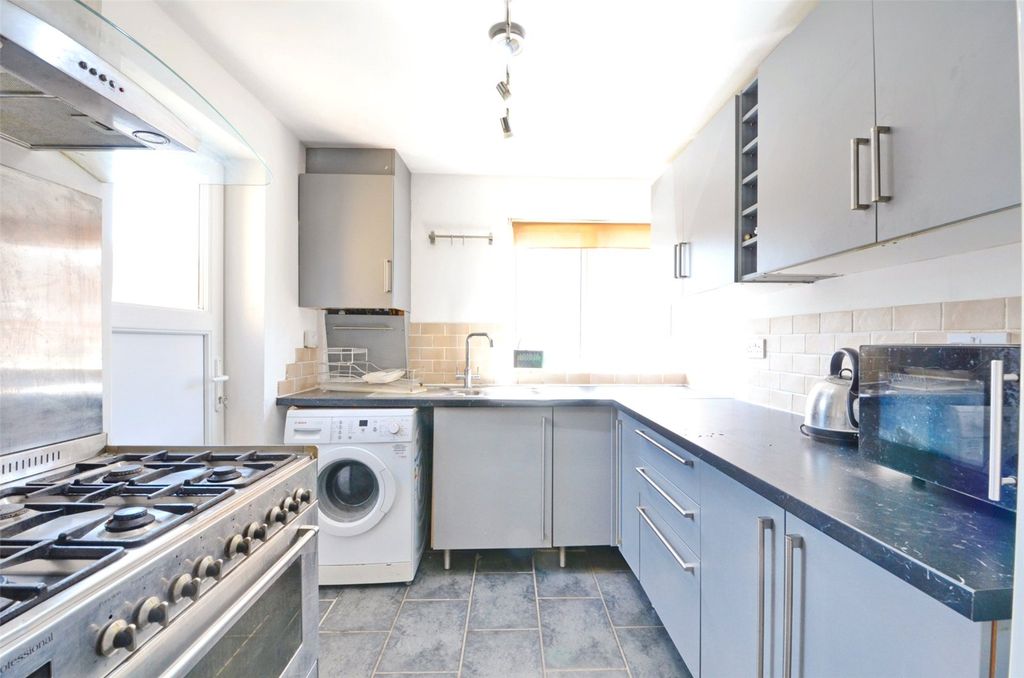 Property photo 2 of 12 Picture No. 03