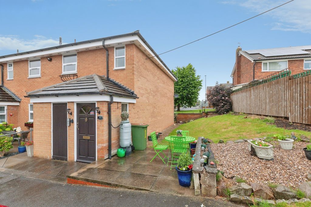 Property photo 1 of 19