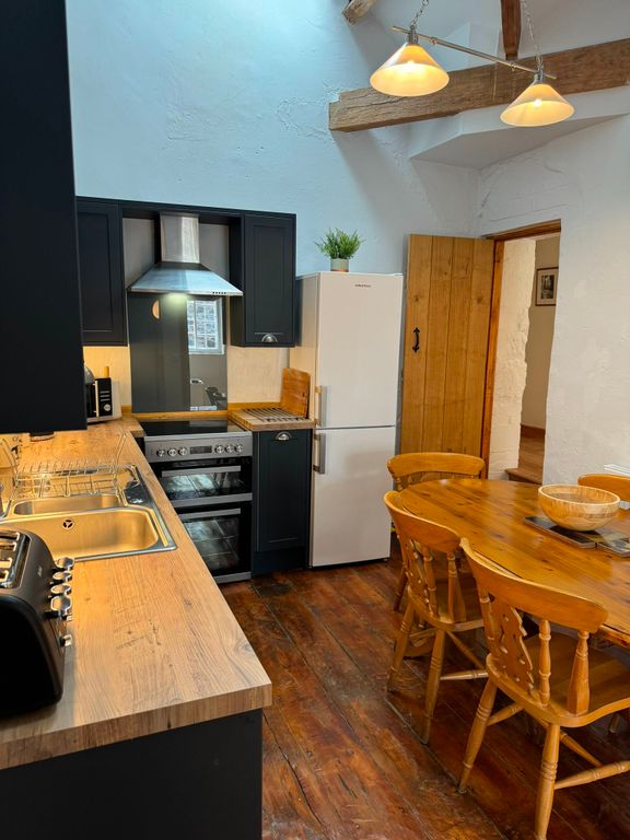 Additional image 6 of 2 bed flat to rentHen Fecws, Upper Ala Road, Pwllheli LL53