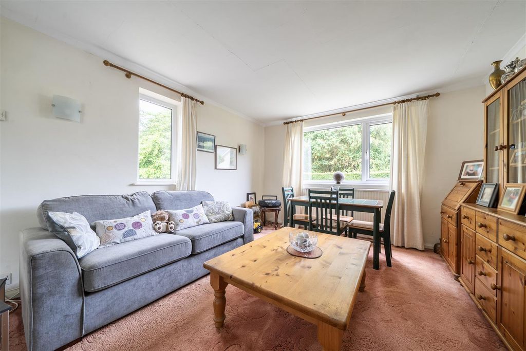 Property photo 3 of 14