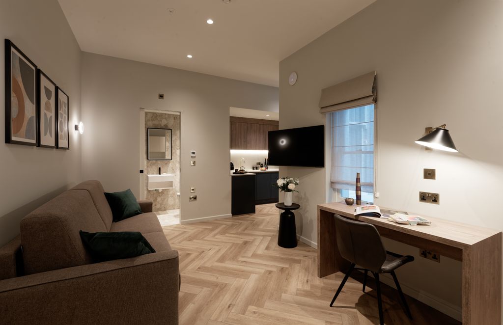 Property photo 3 of 5