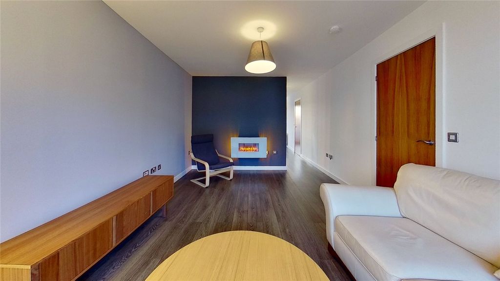 Property photo 2 of 17 Photo 2