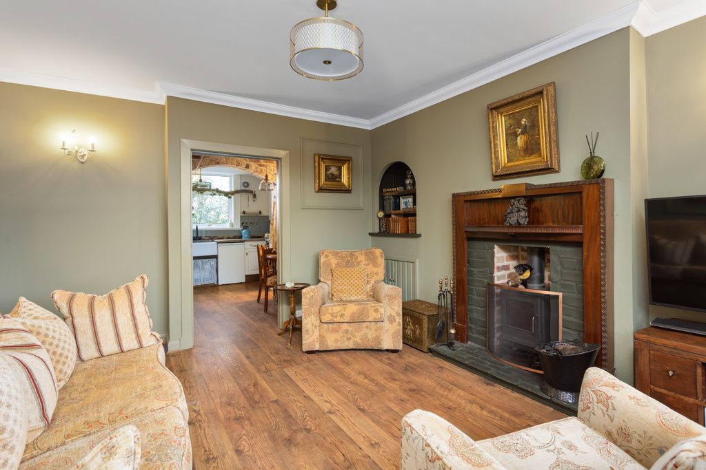 Property photo 3 of 33 Property Image 3