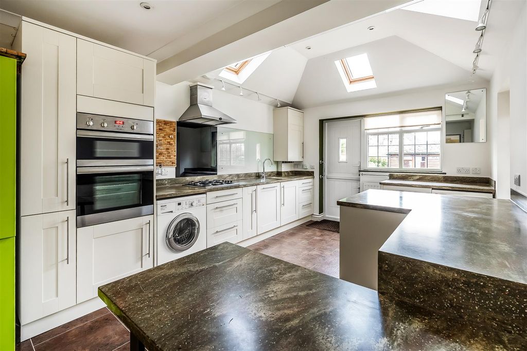 Property photo 2 of 17 Ullapool-13.Jpg