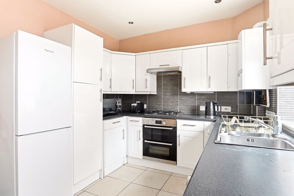 Property photo 2 of 29 Monkstreet015