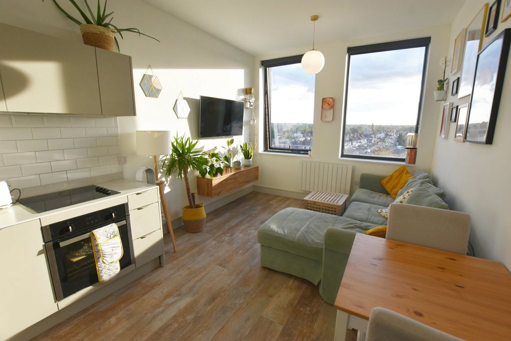 Property photo 1 of 19