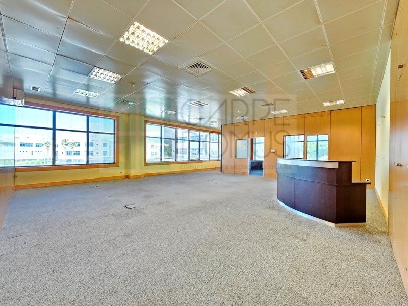 Property photo 1 of 65