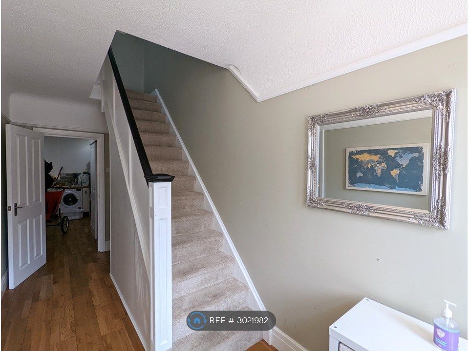 Property photo 2 of 35