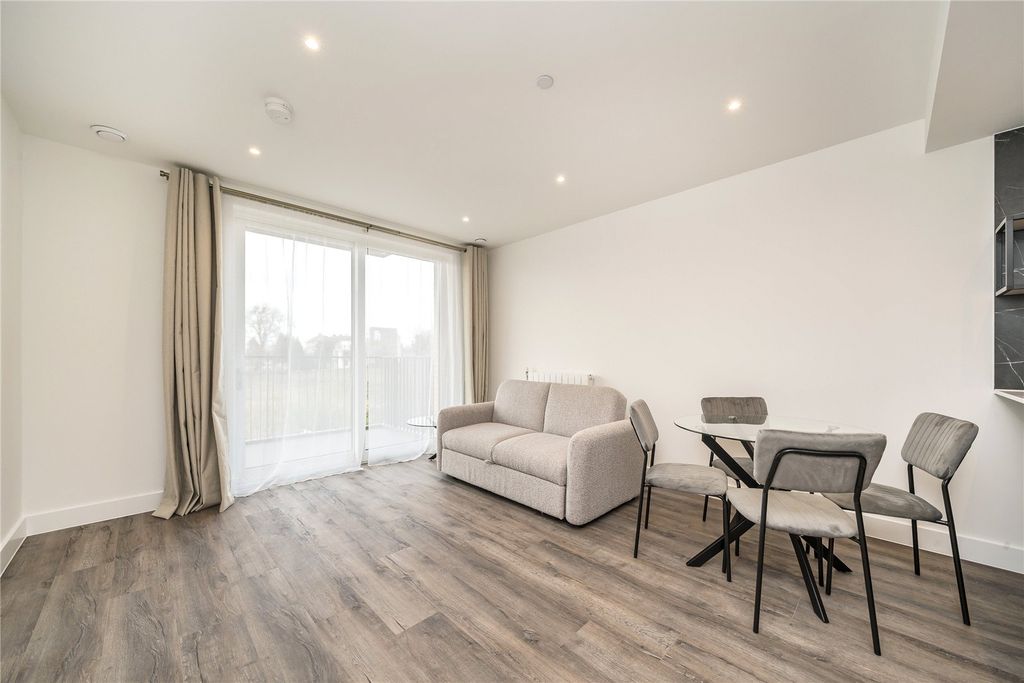 Property photo 3 of 11 Picture No. 05