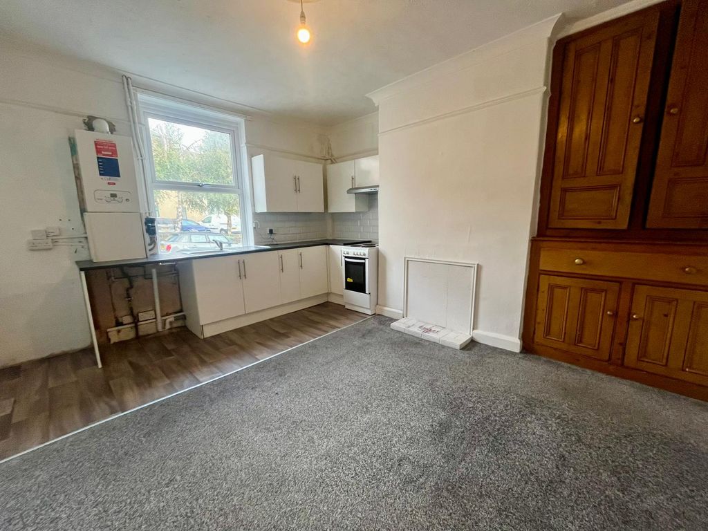 Property photo 2 of 7 Image