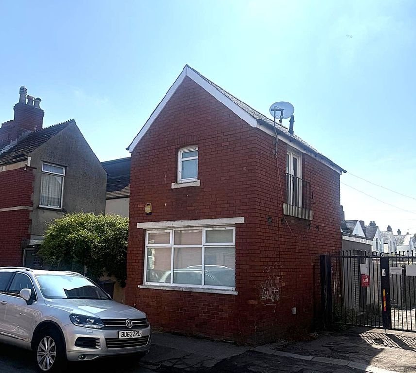 Property photo 1 of 7