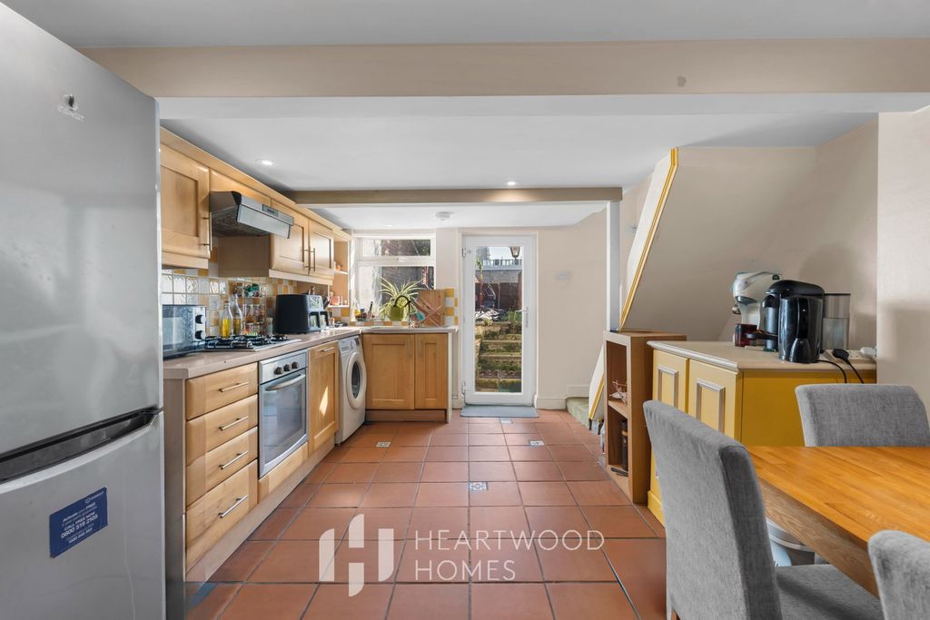 Property photo 3 of 13