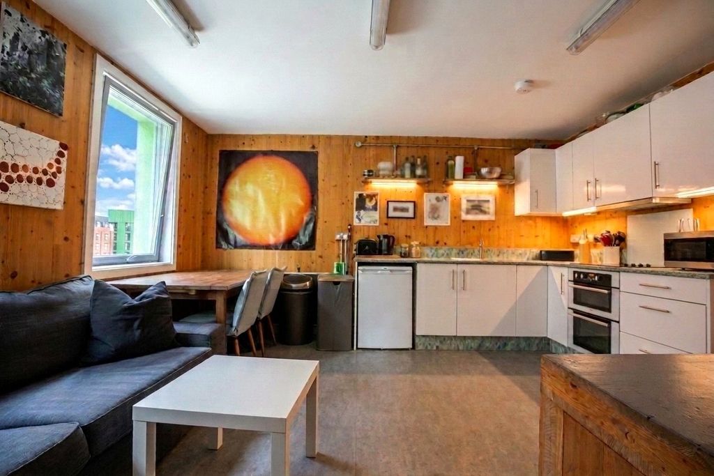 Property photo 3 of 12 Picture No. 28