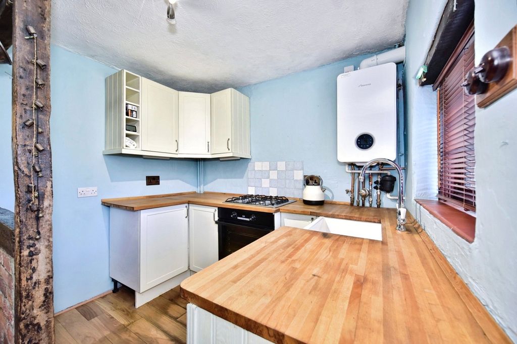 Property photo 3 of 20 Pbox-Img.Jpg
