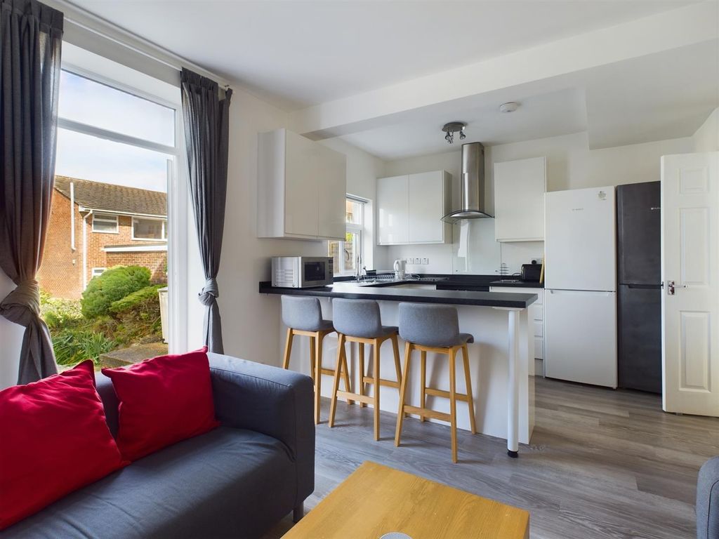 Property photo 2 of 14 Cam02534G0-Pr0028-Still022.Jpg