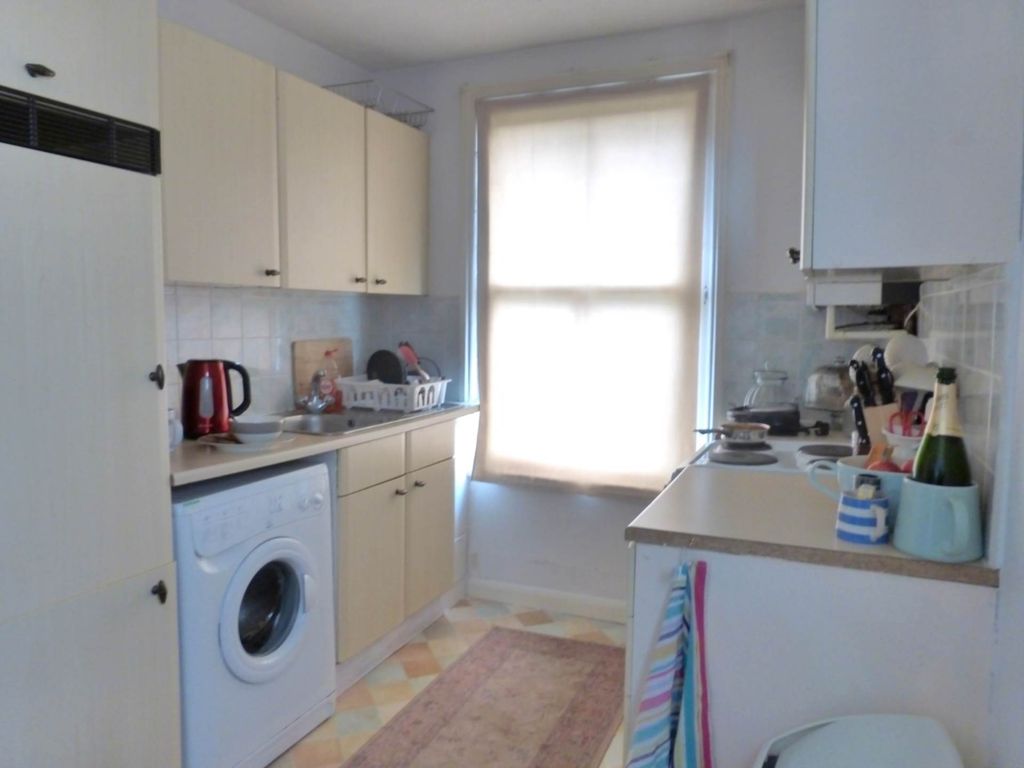 Property photo 3 of 7