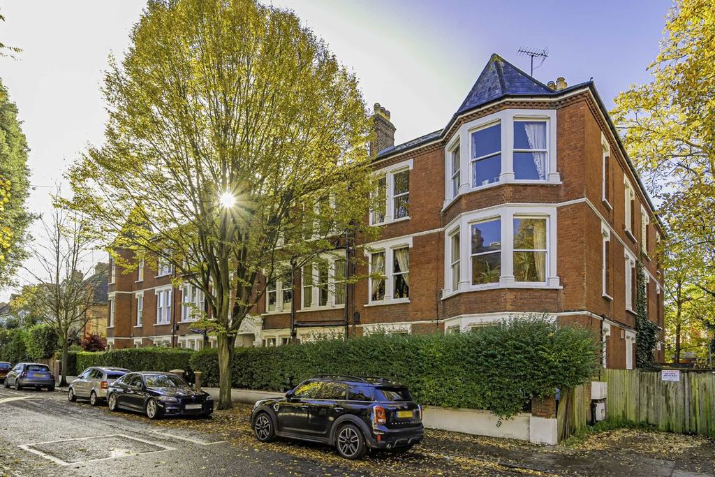 Property photo 1 of 7