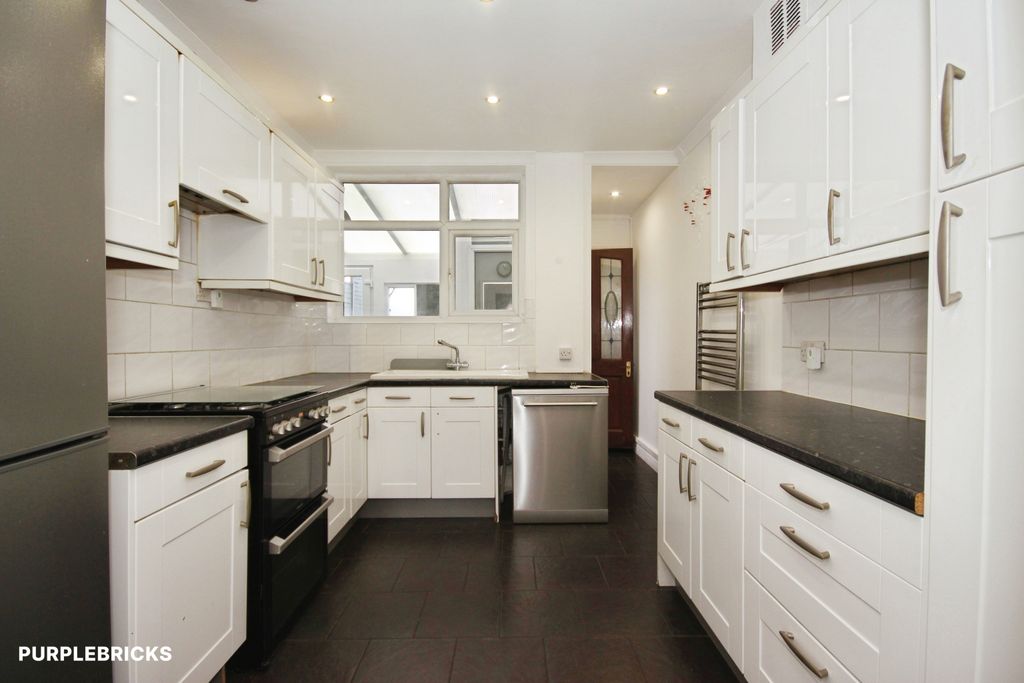 Property photo 1 of 26