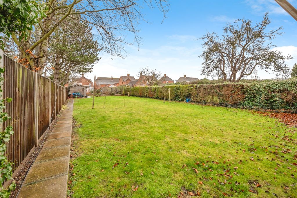 Property photo 3 of 27