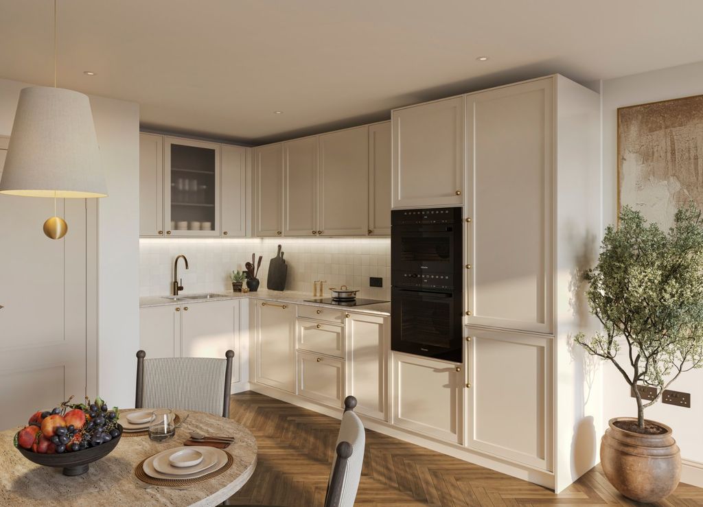 Property photo 3 of 16 Kitchen