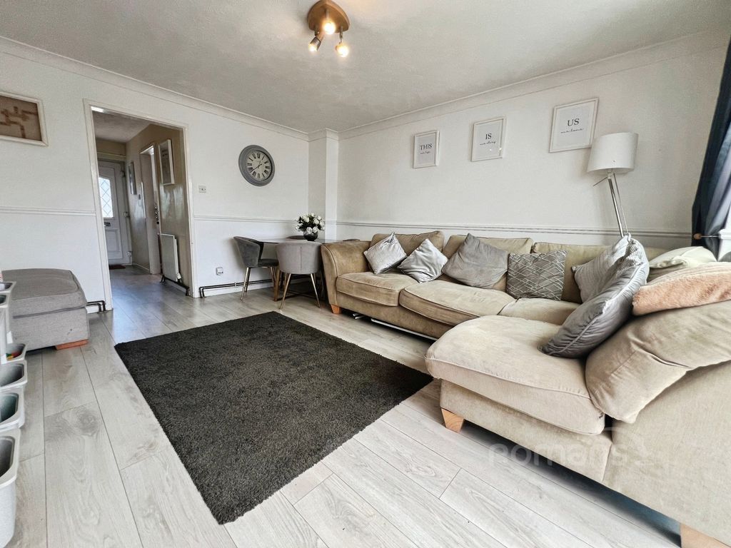 Property photo 3 of 18 Pbox-Img.Jpg