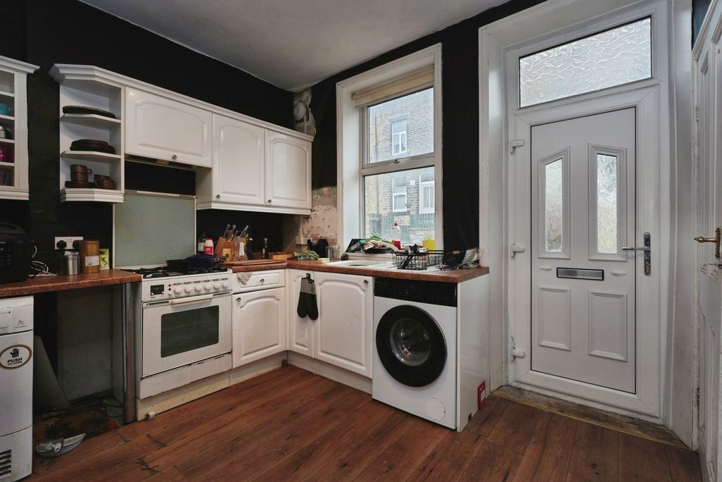 Property photo 3 of 11 Image 2