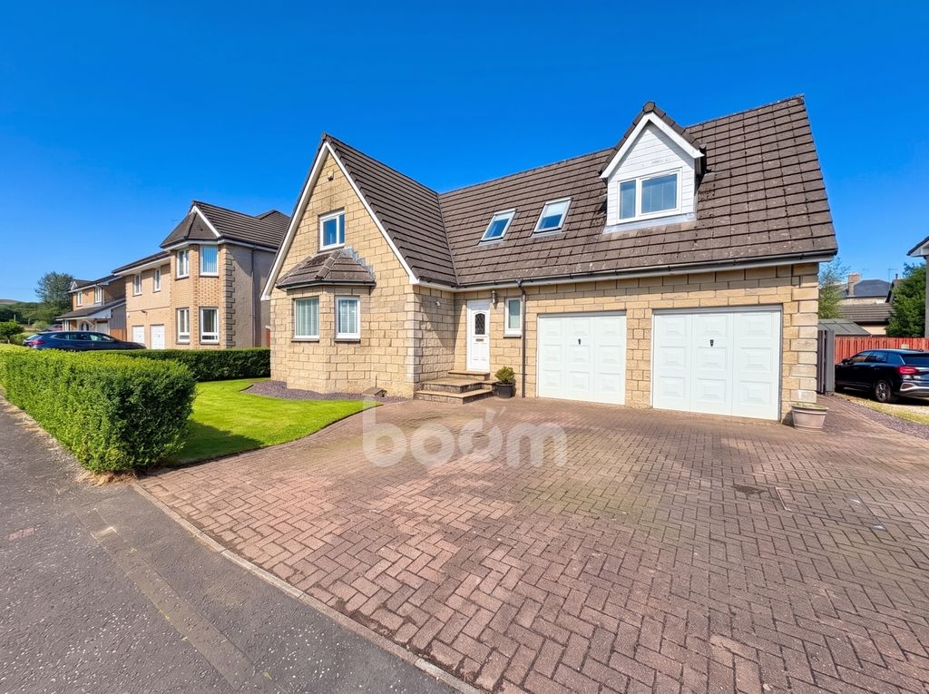 Property photo 1 of 29 Dipple Road, Kilbirnie Four Bedroom Detached Home
