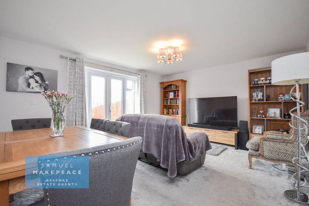 Property photo 2 of 20 Gallery