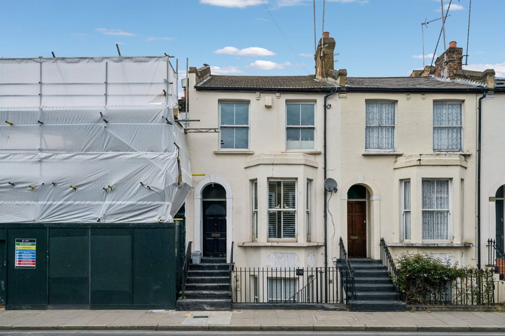 Property photo 3 of 10