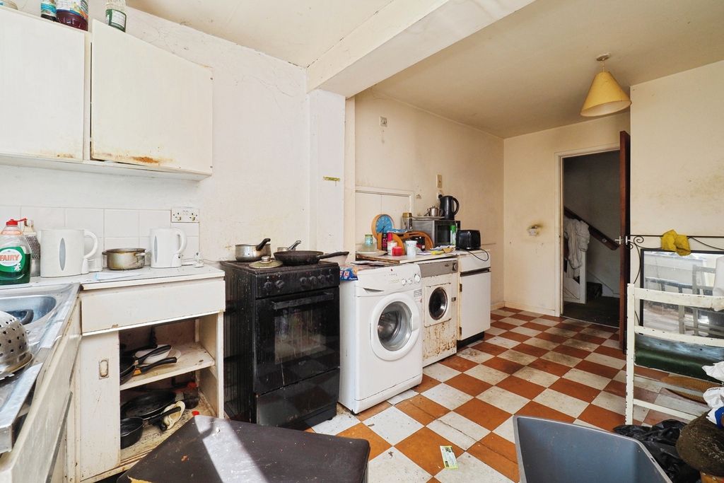 Property photo 2 of 16 Pbox-Img.Jpg