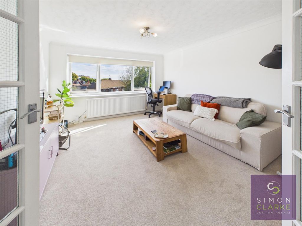 Property photo 2 of 13 Cam05425G0-Pr0178-Still009.Jpg