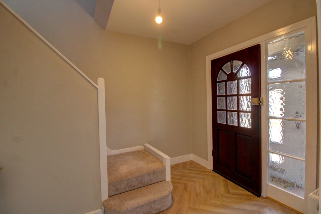 Property photo 2 of 19 2