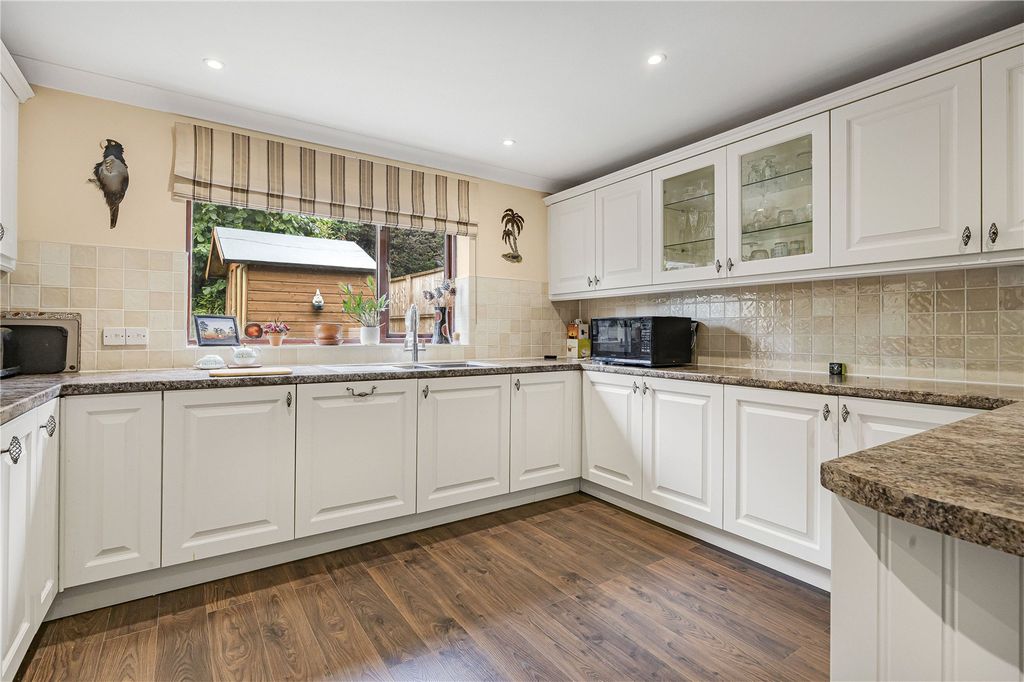 Property photo 2 of 49 Picture No. 36