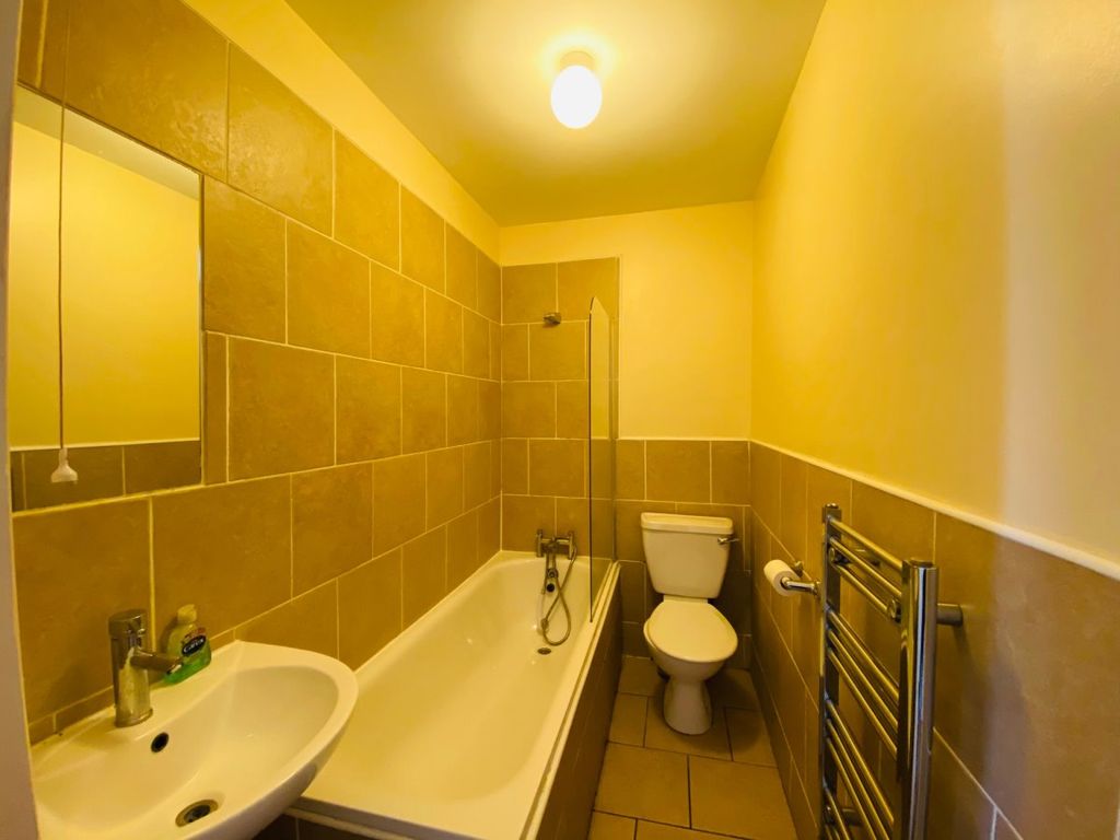 Property photo 3 of 4